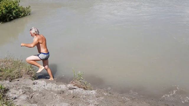 Банный день на Катуни... смотреть онлайн