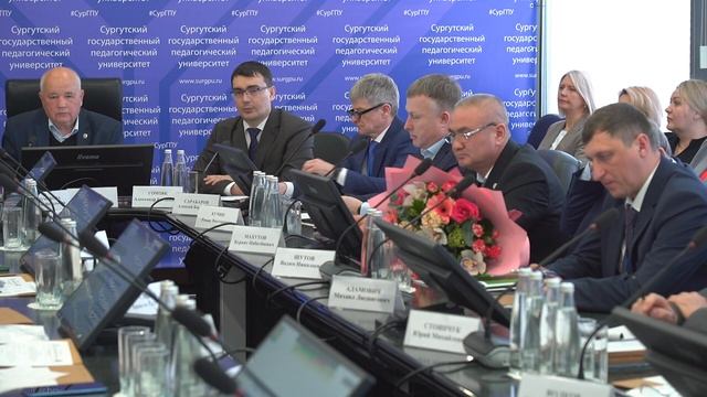 Расширенное заседание ректоров прошло в Сургуте смотреть онлайн