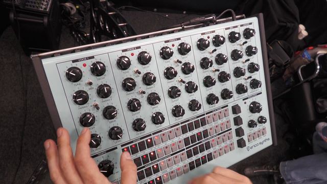 Erica Synths Perkons HD-01 Sound Demo (no talking) - Prototype at Superbooth21 смотреть онлайн