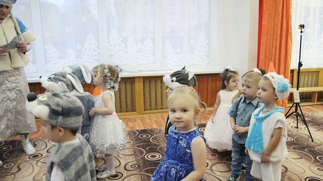 Новогодний утренник, д/с "Василёк", ясельная группа "Капелька". 26.12.2019 смотреть онлайн