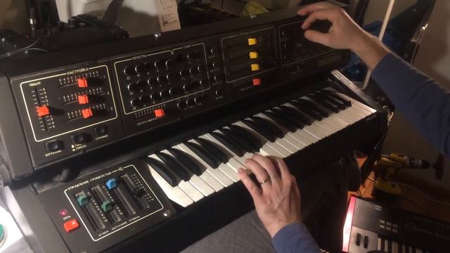 Aelita soviet synth demo (with midi) смотреть онлайн