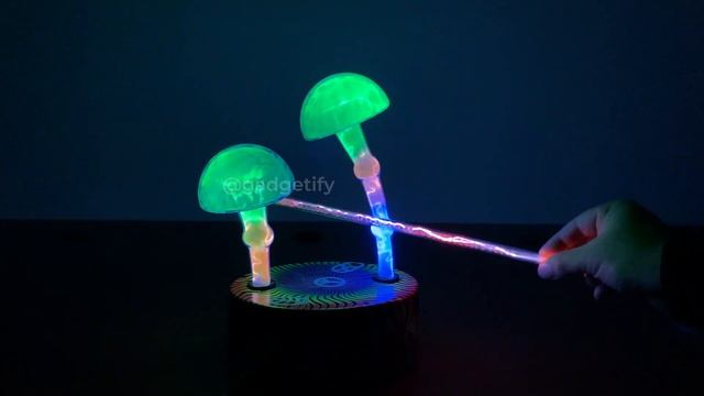 LumiSource Electra Groovy Double Mushroom Plasma Lamp ► Gadgetify смотреть онлайн