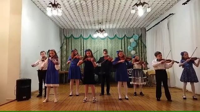 Струнный ансамбль "Веселые смычки" смотреть онлайн
