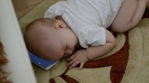 РАЗВИТИЕ РЕБЕНКА В 11 месяцев