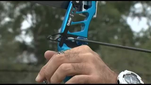 Болеем за наших. Стрельба из лука смотреть онлайн