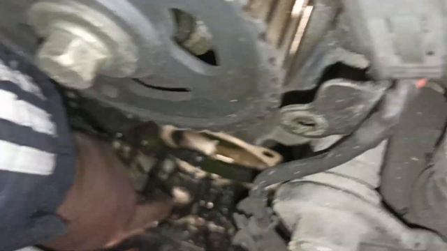 Mazda Capella GFEP,FS-ZE Замена ремня ГРМ и помпы / Mazda Capella Timing Belt and Pump Replacement смотреть онлайн