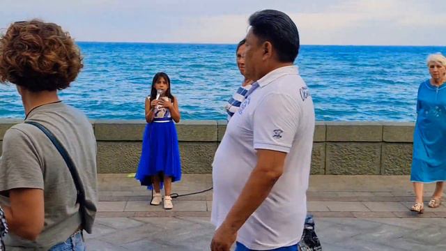 НАМ НУЖНА ОДНА ПОБЕДА, МЫ ЗА ЦЕНОЙ НЕ ПОСТОИМ песня Виджесингх Николь 10 лет август 2022 Ялта смотреть онлайн