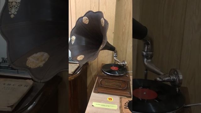 Патефоны/граммофоны 2 смотреть онлайн