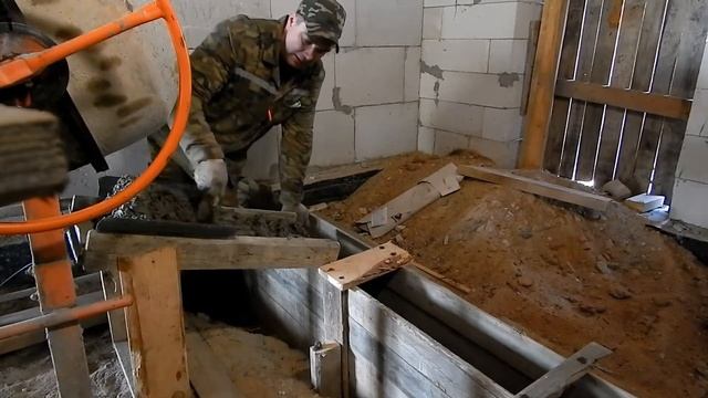 Заливаю маленький ригель в коридоре смотреть онлайн