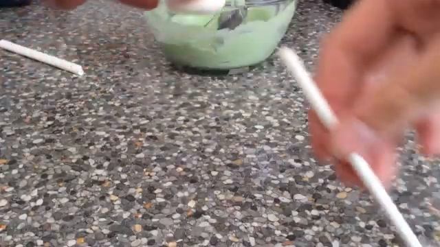 Alien Pops! смотреть онлайн