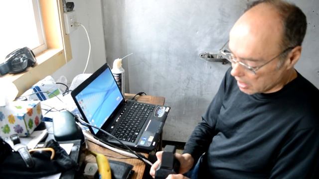 NIKON VS CANON LOW LIGHT VIDEO D3200 & XH A1 смотреть онлайн