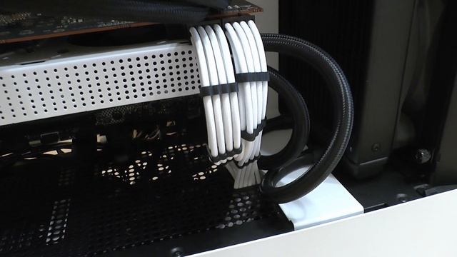 Приехали провода. Завершаю сборку ПК. White wires for PC. смотреть онлайн
