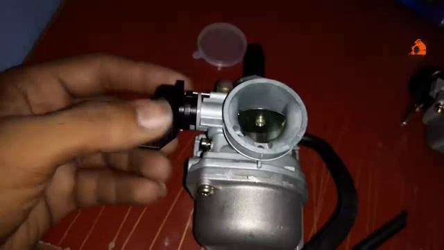 carburetor||new model carburetor vs old model 70cc Motorcycle carburetor|Bilal auto смотреть онлайн