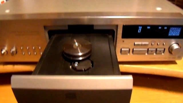 Обзор CD проигрывателя SONY CDP-XB930QS. смотреть онлайн