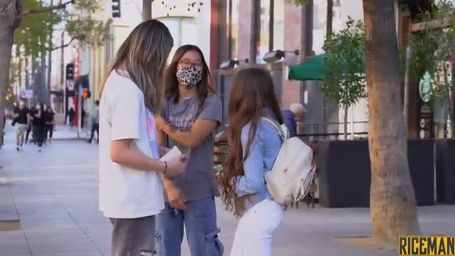 Would You Help a Girl Who's on Her First Period? ? | Social Experiment смотреть онлайн