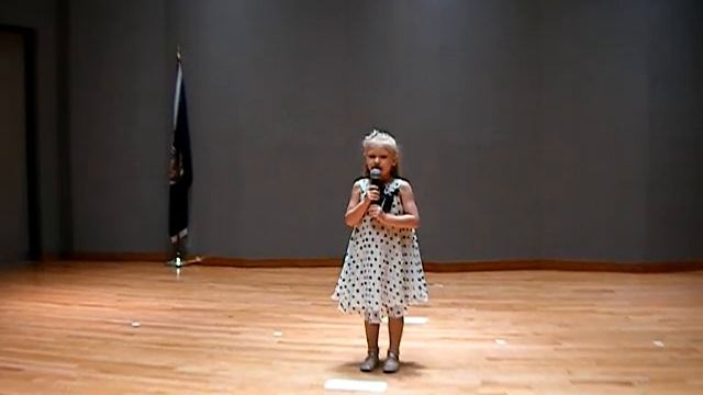 Russian school of arts "Progress" Ariana Dail " Топ,топ топает малыш" смотреть онлайн