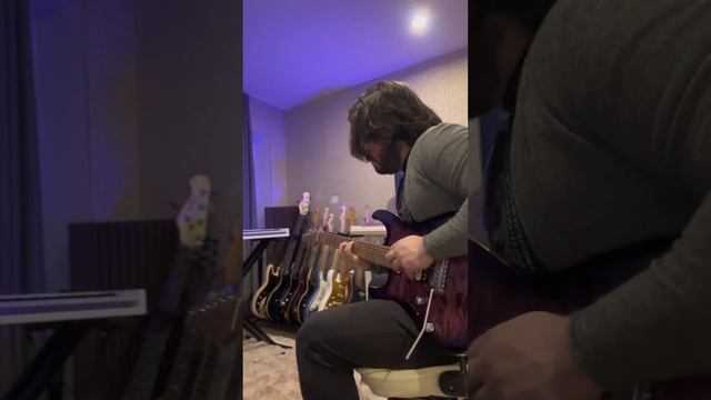 My lame cover of Guthrie Govan’s solo in Ancestral | Ampero Stomp 2 - JS IR V30 смотреть онлайн