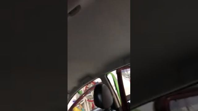 Nissan Note 2011 - провели полную химчистку салона со снятием сидений, вот что получилось (сзади) смотреть онлайн