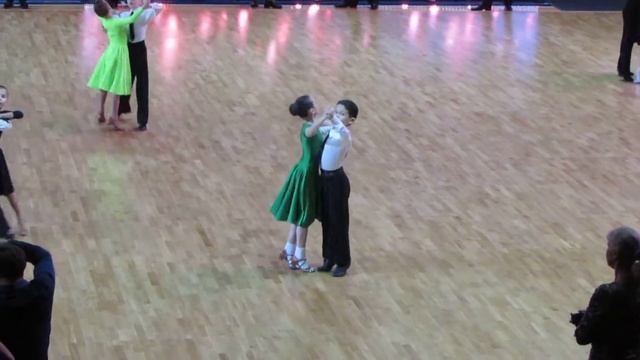 Артур и Василиса, Медленный вальс на Огнях большого города. смотреть онлайн