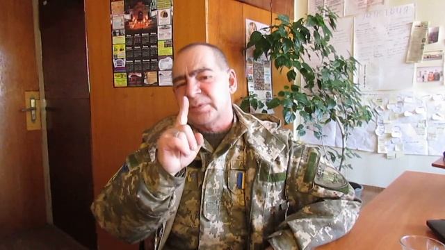 Чапай не загинув, він служить в Айдарі. Анекдоти від Василя Івановича смотреть онлайн