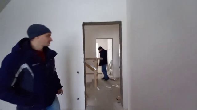 Наша стройка. Кладут плитку в ванных комнатах. смотреть онлайн