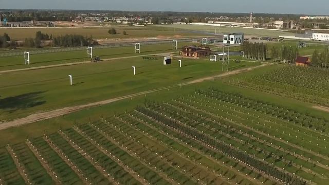 Юнибус SkyWay на провисающей путевой структуре смотреть онлайн