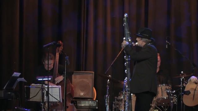 contrabass flute playing the blues - big sound!!! смотреть онлайн