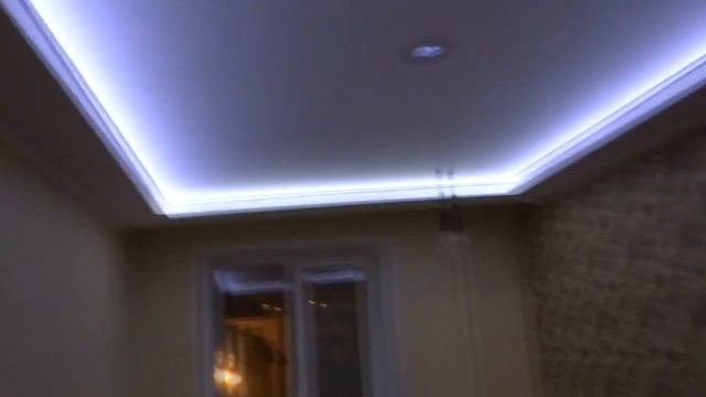 Натяжной потолок с светодиодной подсветкой Идея Потолков смотреть онлайн