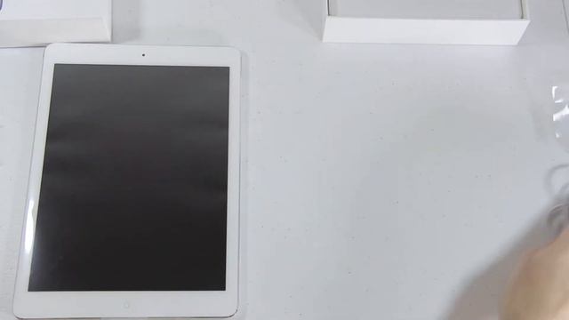 iPad Air Unboxing (Silver 32GB Wi-Fi) смотреть онлайн