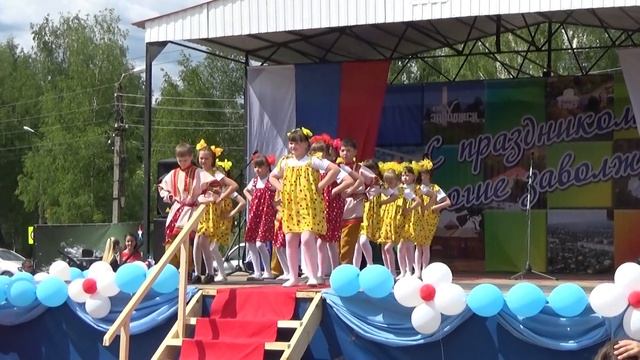 Танцевальный номер воспитанников ЦДОДД под руководством Ирины Харитоновой смотреть онлайн