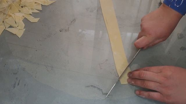 ПРОСТО ПЕРЕМЕШАЙТЕ ЯЙЦО С МУКОЙ И ПОЛОЖИТЕ В БУЛЬОН И ВКУСНЕЙШЕЕ БЛЮДО ГОТОВА СУП "МЯСО ПО-КАЗАХСКИ смотреть онлайн