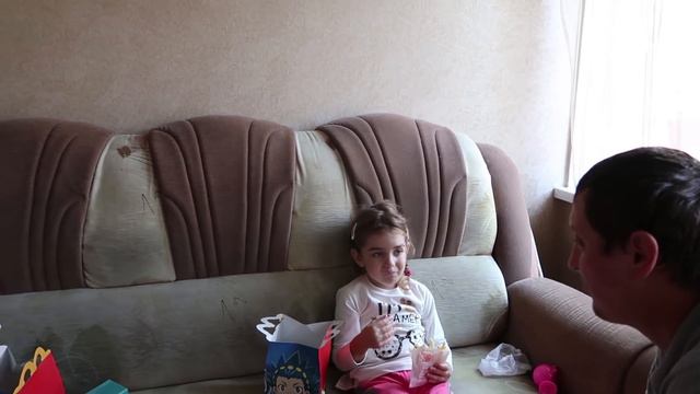 VLOG У нас маленькая гостья. Еду в больницу смотреть онлайн