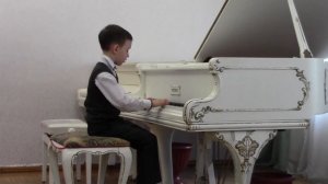 Рогозин Даниил(7 лет): Абелев "Весенняя песенка".