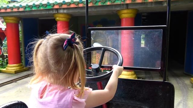 Настя едет в Австрию в парк развлечений смотреть онлайн