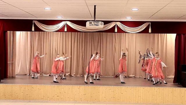 Выступление 1В класса смотреть онлайн