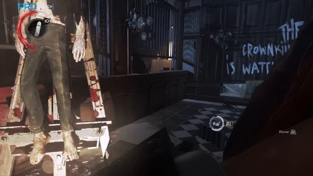 PS4 Pro, консольные про-геймеры и необычный сетап из PlayStation и двух мониторов