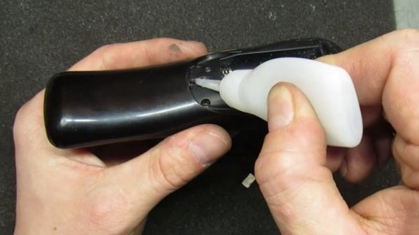 Ремонт Крышки Батареек Air Mouse, Пульта. Air Mouse Cover Repair, Remote Control, Magnetic cover.