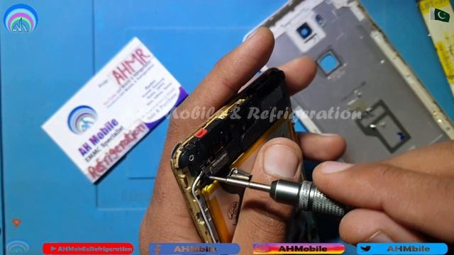 Huawei Half Screen not working, Just Black | Huawei Split Screen not working | Honor 6x смотреть онлайн