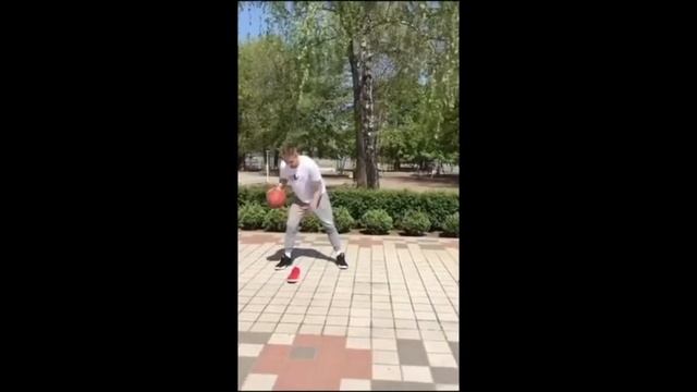 Тест Кобец А дриблинг и латеральное движение ног смотреть онлайн