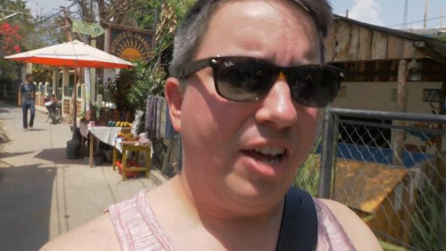 LAKE ATITLAN, GUATEMALA (LAGO DE ATITLÁN) | TRAVEL VLOG | Hike Volcanoes, Learn Spanish, and more! смотреть онлайн