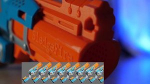 Отжал нёрф у друга! Ретро бластер Nerf Zombie Strike Sledgefire // Дизмон