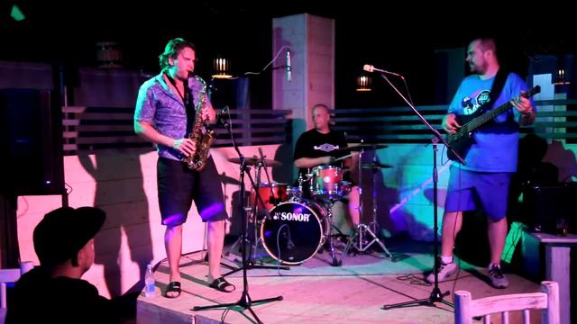 Gergo Borlai, Anton Davidyants, Nick Vintskevich - "Red Baron" смотреть онлайн