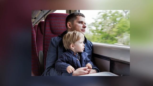 Дамочка сказала отцу угомонить своего "СЛАБОУМНОГО" сына... Его ответ заставил рыдать весь ВАГОН... смотреть онлайн