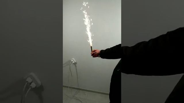 Свечи фейерверки для торта - 40 сек смотреть онлайн
