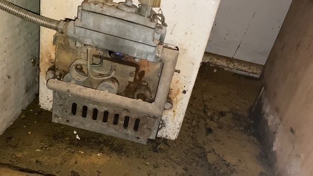 Потопы в один день на трех заявках?.1)Затопило подвал.2)Замерз радиатор.3)И на последок снова Рифар