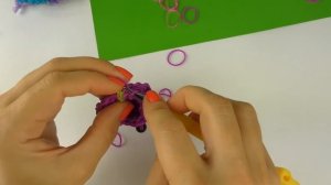 Монстрик - брелок из резинок Как сплести крылатого Монстрика