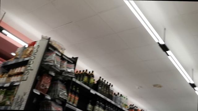 Жизнь когда Испания на карантине смотреть онлайн