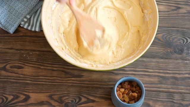 Кекс с изюмом || Вкус детства || Нежный кекс с хрустящей корочкой смотреть онлайн