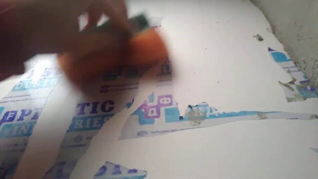 Как удалить старую пленку с пластикового окна! Очень быстро и легко смотреть онлайн