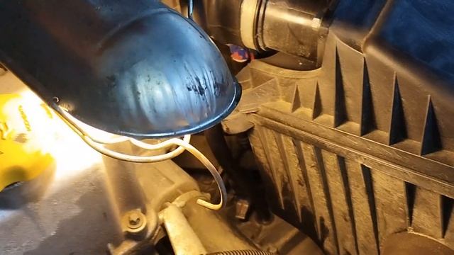 Лада Гранта. 27 362 км. Замена масла в коробке передач. Сколько масла заливать? 16 сентября 2023. смотреть онлайн